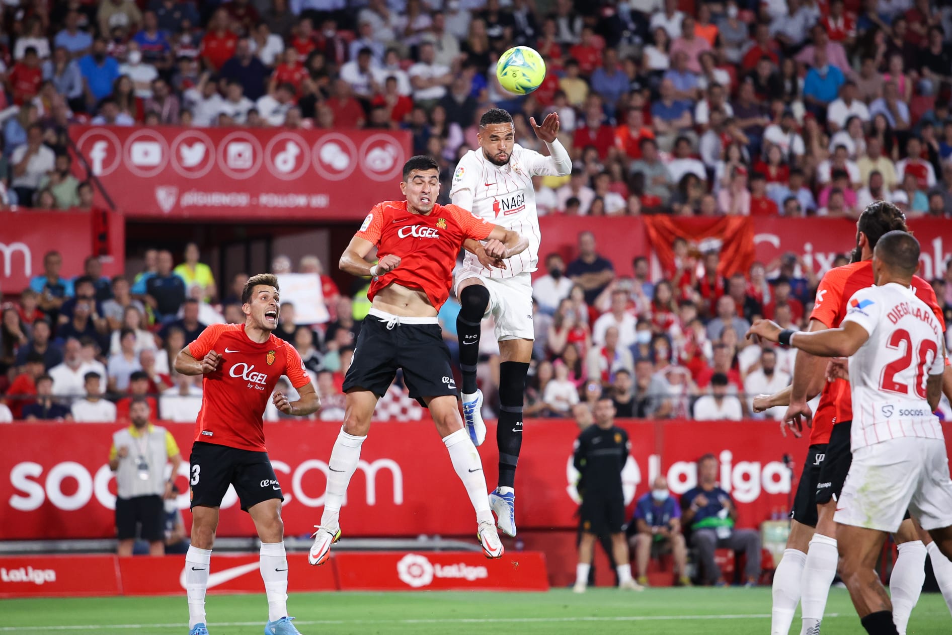 Nhận định soi kèo Mallorca vs Sevilla lúc 00h00 ngày 28/8/2024 nhan-dinh-soi-keo-mallorca-vs-sevilla-luc-00h00-ngay-28-8-2024-1